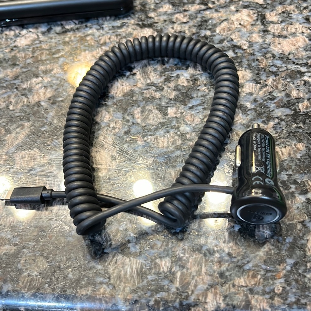 Griffin PowerJolt SE 4.5’ Coiled Lightning Car Charger